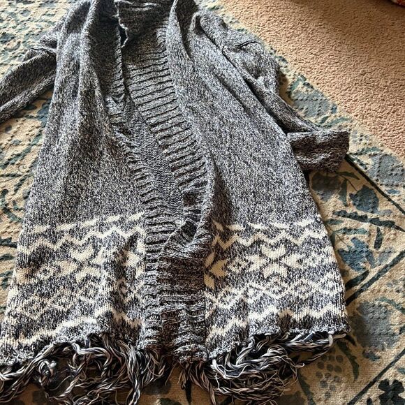 Aerie small sweater cardigan - Picture 2 of 8